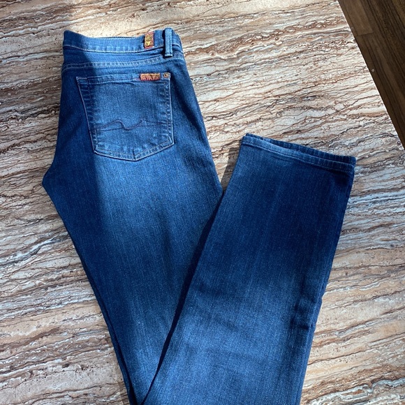 7 for all mankind straight leg jeans in blue denim. size 28 with lots of stretch - Picture 8 of 10